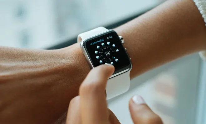 2016 soll die Apple Watch 2 erscheinen