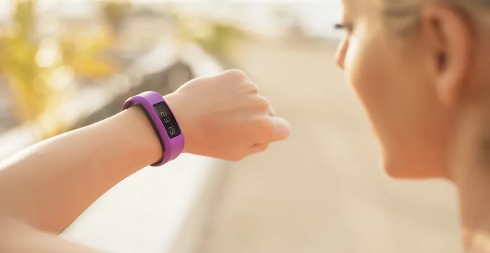 Das Smartband 2 von Sony im Test