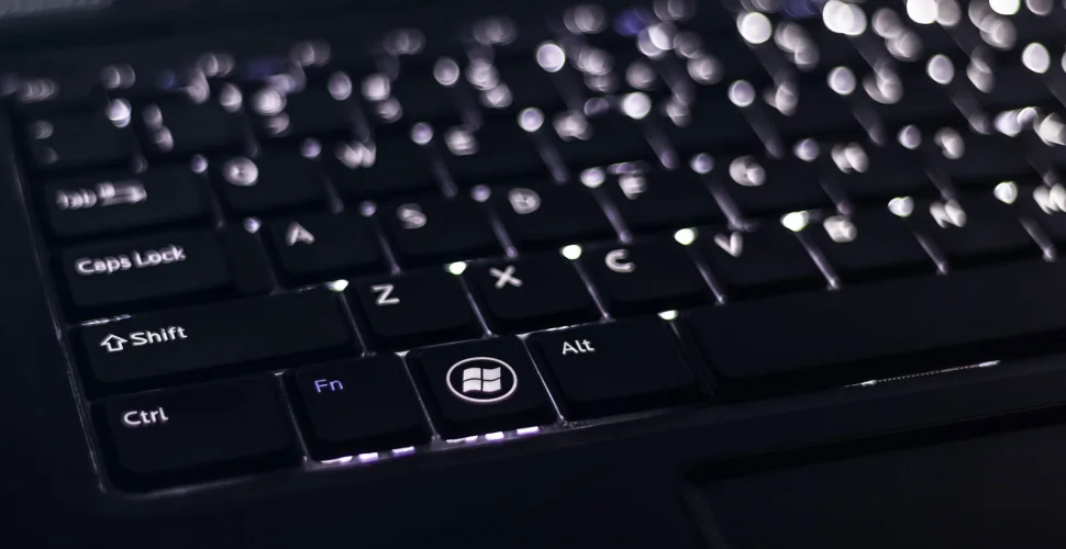 Ist das HP EliteBook Folio 1020 eine gute Option für unterwegs - Der Test