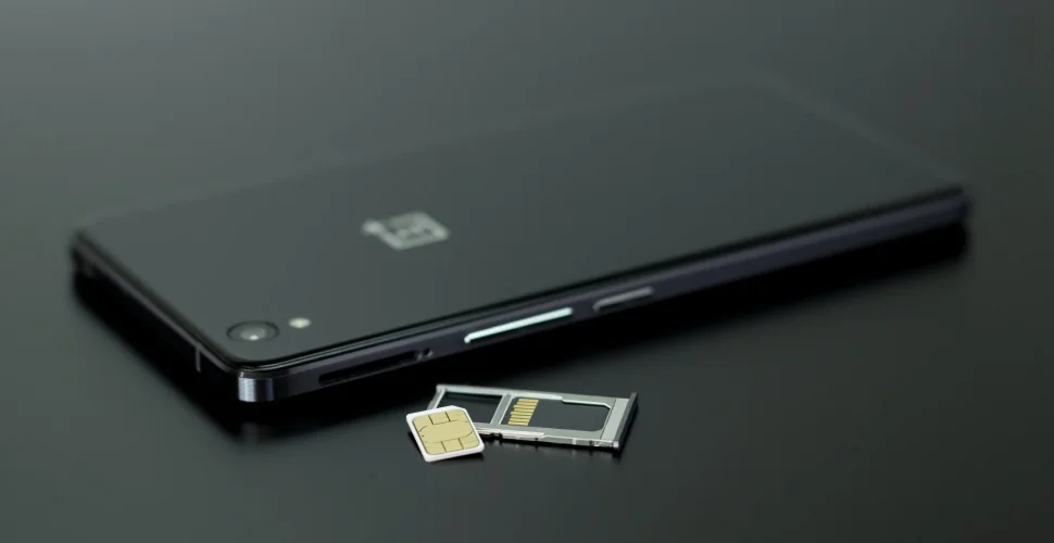 Das OnePlus 8T Oxygen OS Update bringt Verbesserungen für Kamera, System und Netzwerk